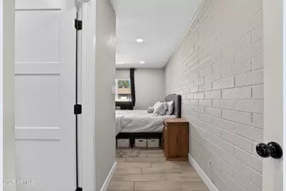 2341 W Laurel Lane, Phoenix, AZ 85029 - Photo 17