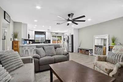 2341 W Laurel Lane, Phoenix, AZ 85029 - Photo 13