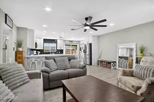 2341 W Laurel Ln, Phoenix, AZ 85029 - Photo 13