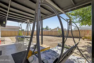 2341 W Laurel Ln, Phoenix, AZ 85029 - Photo 27