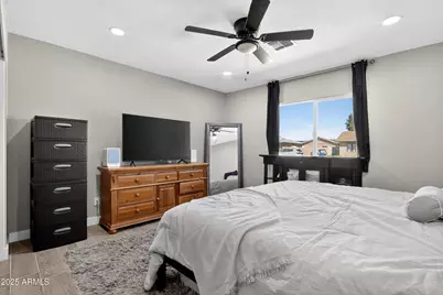 2341 W Laurel Lane, Phoenix, AZ 85029 - Photo 15