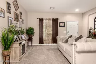 6075 W Estancia Way, Florence, AZ 85132 - Photo 11