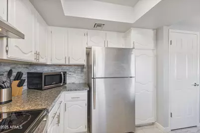 4303 E Cactus Road #326, Phoenix, AZ 85032 - Photo 15