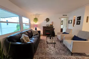 2233 E Behrend Dr, Phoenix, AZ 85024 - Photo 9