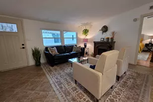 2233 E Behrend Dr, Phoenix, AZ 85024 - Photo 7