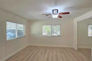 2233 E Behrend Dr, Phoenix, AZ 85024 - Photo 19