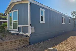 2233 E Behrend Dr, Phoenix, AZ 85024 - Photo 35