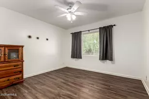 2418 W Greenbriar Dr, Phoenix, AZ 85023 - Photo 23