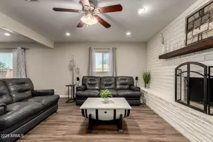 2418 W Greenbriar Dr, Phoenix, AZ 85023 - Photo 7