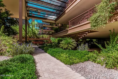 7121 E Rancho Vista Drive #2006, Scottsdale, AZ 85251 - Photo 3