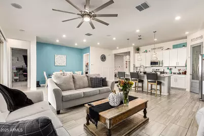 18522 W Thistle Landing Drive, Goodyear, AZ 85338 - Photo 5