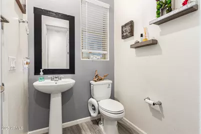 18522 W Thistle Landing Drive, Goodyear, AZ 85338 - Photo 15