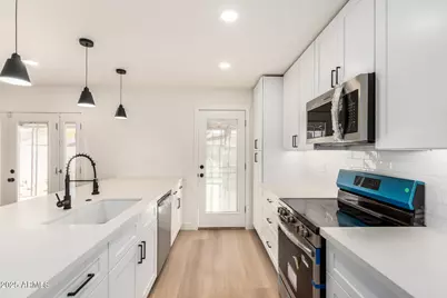 2501 E Pebble Beach Drive, Tempe, AZ 85282 - Photo 19