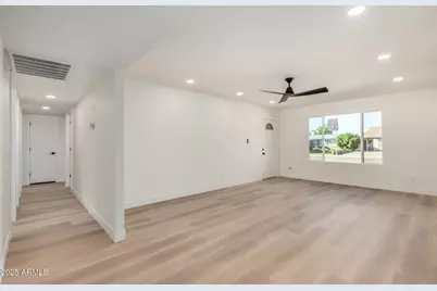 2501 E Pebble Beach Drive, Tempe, AZ 85282 - Photo 9