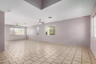 3911 E Pollack St, Phoenix, AZ 85042 - Photo 11