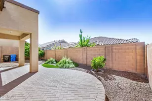 3911 E Pollack St, Phoenix, AZ 85042 - Photo 37