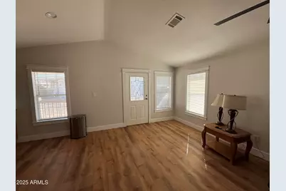 10960 N 67th Avenue #118, Glendale, AZ 85304 - Photo 9