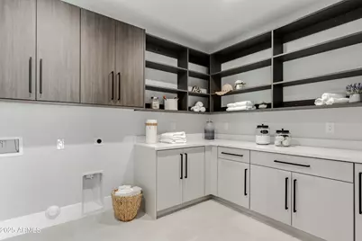 7717 N 7th Avenue, Phoenix, AZ 85021 - Photo 13