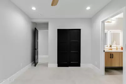 7717 N 7th Avenue, Phoenix, AZ 85021 - Photo 17