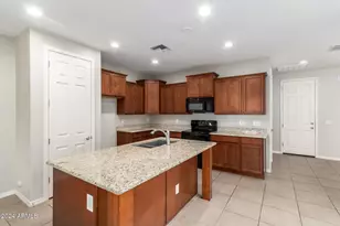 2511 S Entwistle St, Gilbert, AZ 85295 - Photo 19