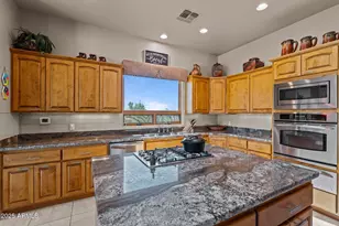 20910 W Cattle Iron Dr, Wickenburg, AZ 85390 - Photo 21