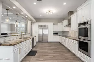 22807 S 179th St, Gilbert, AZ 85298 - Photo 3