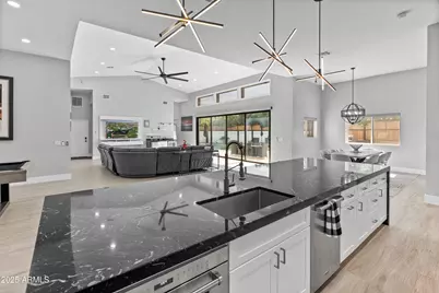 6715 E Montecito Avenue, Scottsdale, AZ 85251 - Photo 15