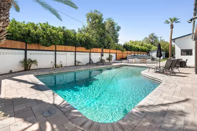 6715 E Montecito Avenue, Scottsdale, AZ 85251 - Photo 17