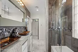 8614 E Berridge Ln, Scottsdale, AZ 85250 - Photo 31