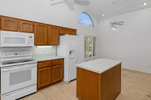 10023 E Arrowvale Dr, Sun Lakes, AZ 85248 - Photo 11