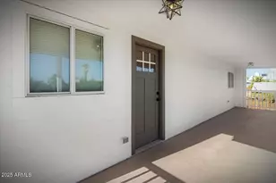 1338 W Monroe St, Phoenix, AZ 85007 - Photo 1