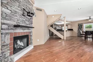 10247 N 12th Pl, Phoenix, AZ 85020 - Photo 1