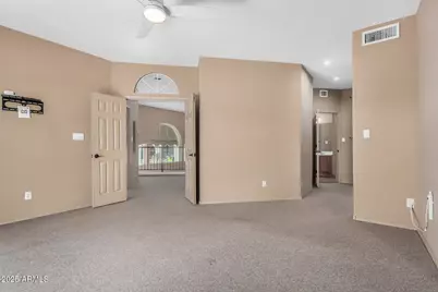 10247 N 12th Place #2, Phoenix, AZ 85020 - Photo 17