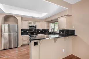 10247 N 12th Pl, Phoenix, AZ 85020 - Photo 7