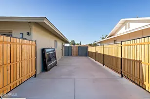 9535 W Willowbrook Dr, Sun City, AZ 85373 - Photo 13