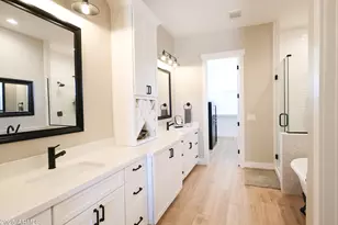 27372 N Michelle Ln, Queen Creek, AZ 85144 - Photo 23