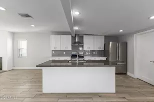 810 E Amelia Ave, Phoenix, AZ 85014 - Photo 9