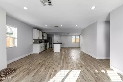 810 E Amelia Avenue, Phoenix, AZ 85014 - Photo 3