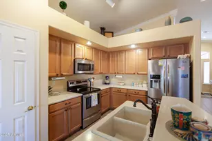 16550 W Desert Ln, Surprise, AZ 85388 - Photo 21