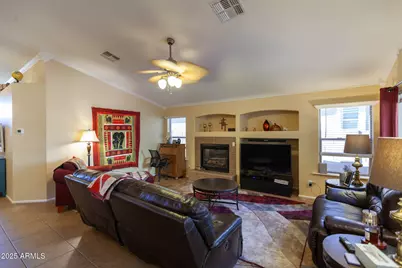 16550 W Desert Lane, Surprise, AZ 85388 - Photo 25