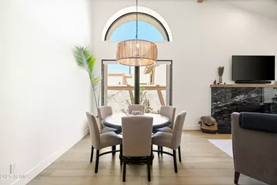 10118 E Cinnabar Avenue, Scottsdale, AZ 85258 - Photo 9