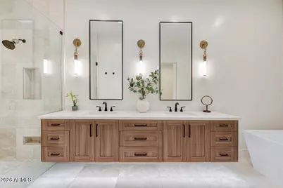 10118 E Cinnabar Avenue, Scottsdale, AZ 85258 - Photo 15