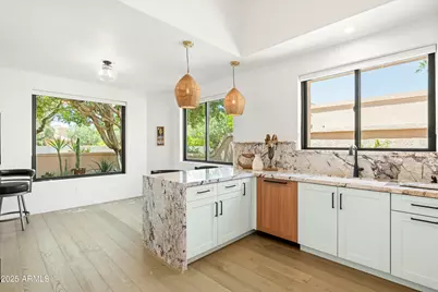 10118 E Cinnabar Avenue, Scottsdale, AZ 85258 - Photo 5