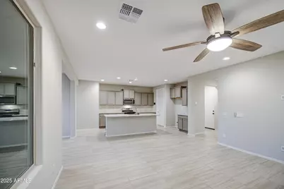 21290 N 270th Avenue, Buckeye, AZ 85396 - Photo 5