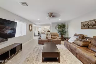 2709 E Clarendon Ave, Phoenix, AZ 85016 - Photo 9