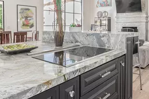 10113 E Topaz Dr, Scottsdale, AZ 85258 - Photo 19