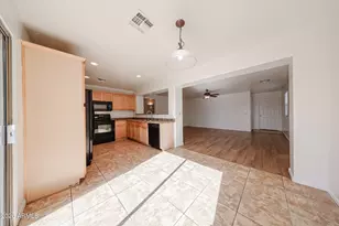 25025 W Dove Mesa Dr, Buckeye, AZ 85326 - Photo 11