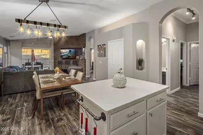 1922 E Siesta Lane, Phoenix, AZ 85024 - Photo 7