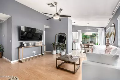 3049 W Covey Lane, Phoenix, AZ 85027 - Photo 3