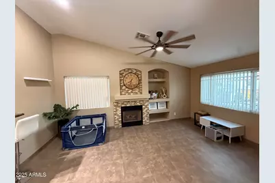 8634 W Dahlia Drive, Peoria, AZ 85381 - Photo 9